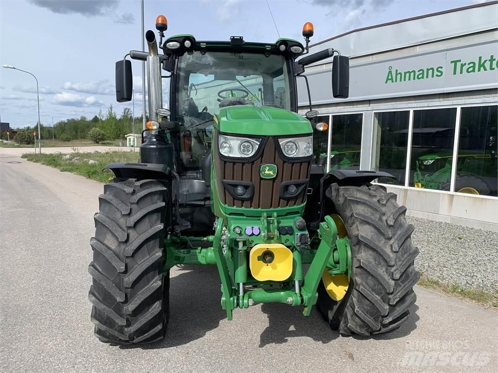 John Deere 6155R 曳引機