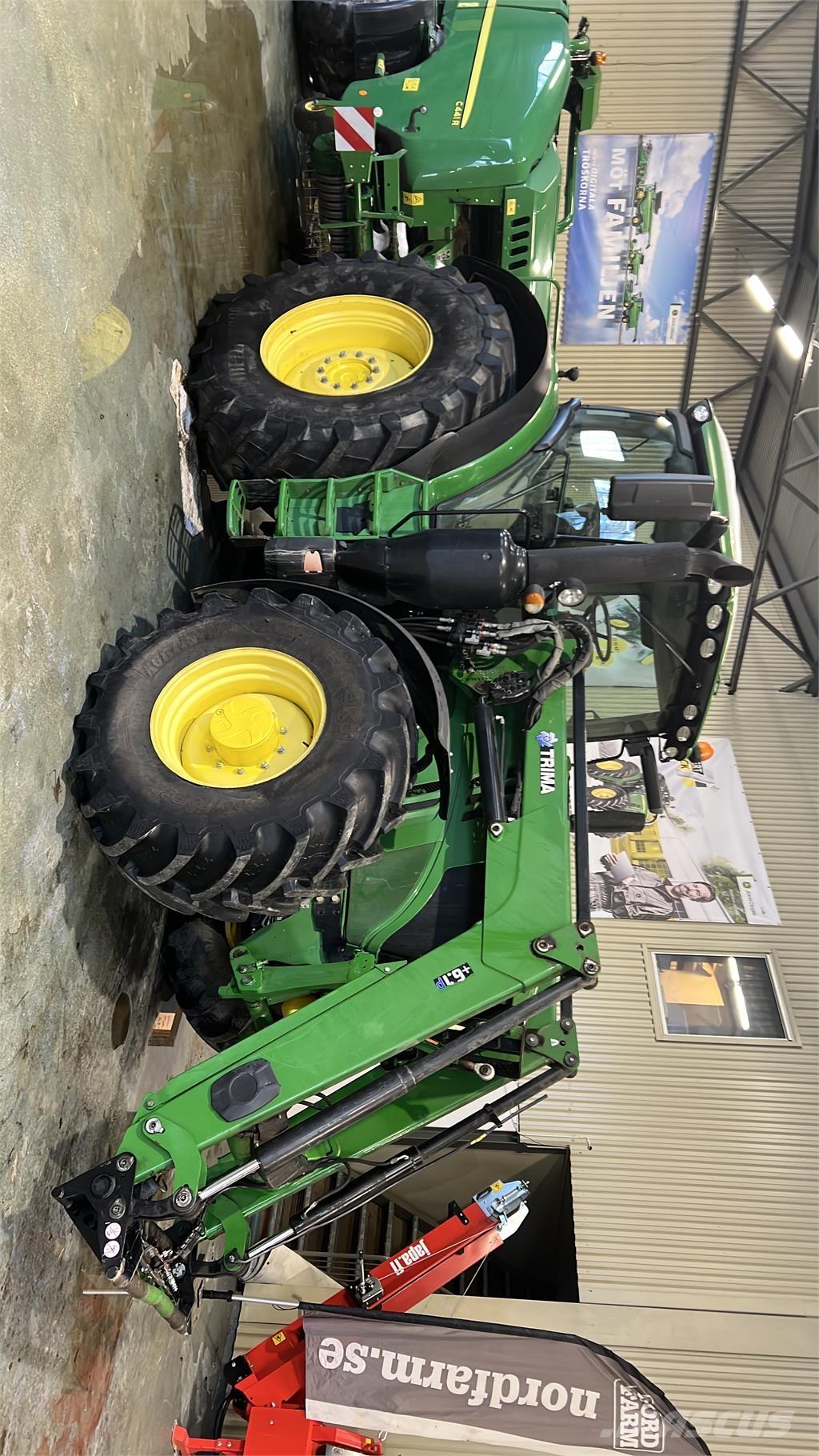 John Deere 6215R 曳引機