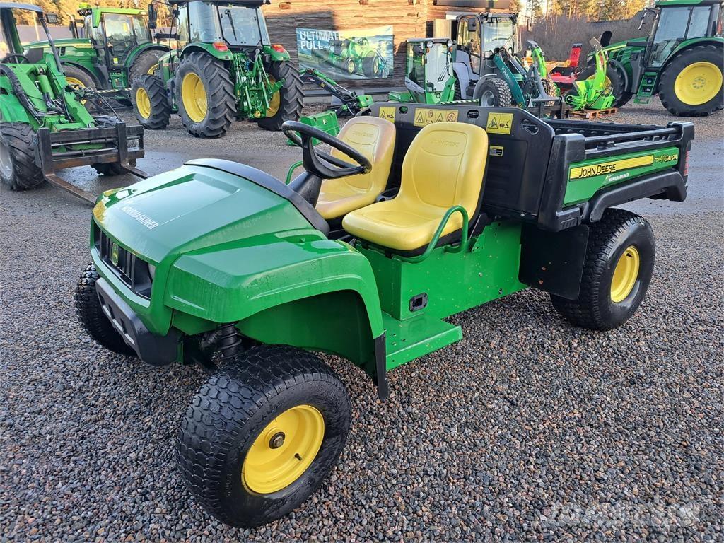 John Deere TE Gator 騎乘式割草機