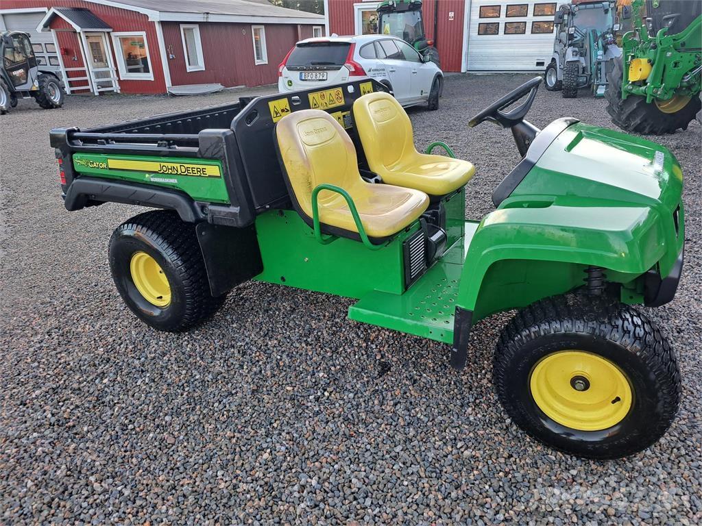 John Deere TE Gator 騎乘式割草機