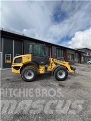 New Holland W70C 輪胎式裝載機