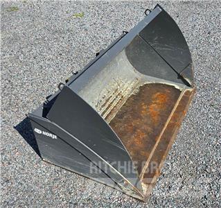 Norje PS140 + förhöjning 滑移轉向裝載機