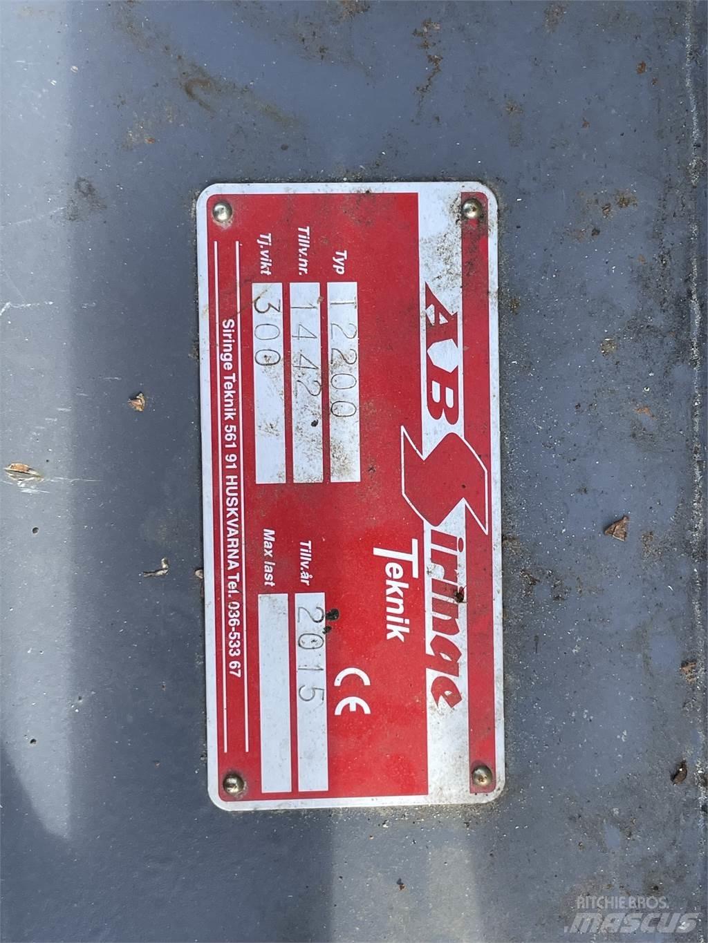 Siringe T 2200 刮雪板和犁