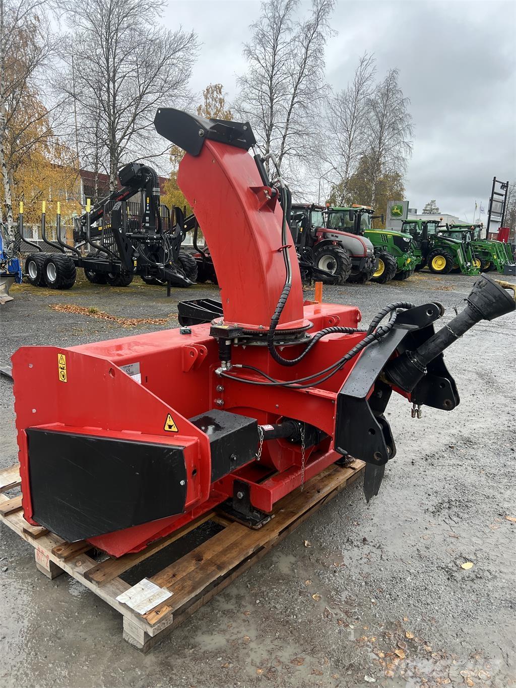 Tokvam 241THS FLEX 掃雪機