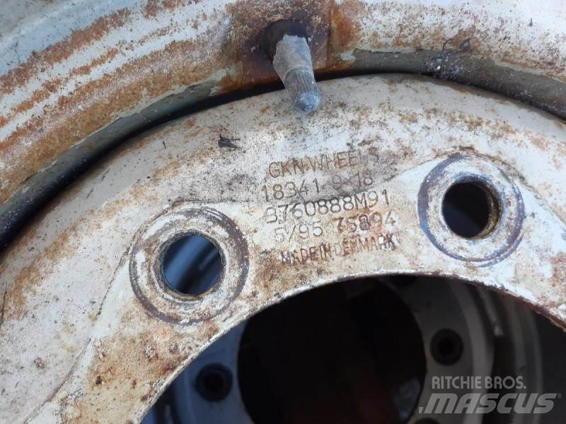  TRAKTOR HJUL 10,5/80-18 輪胎、車輪和輪圈