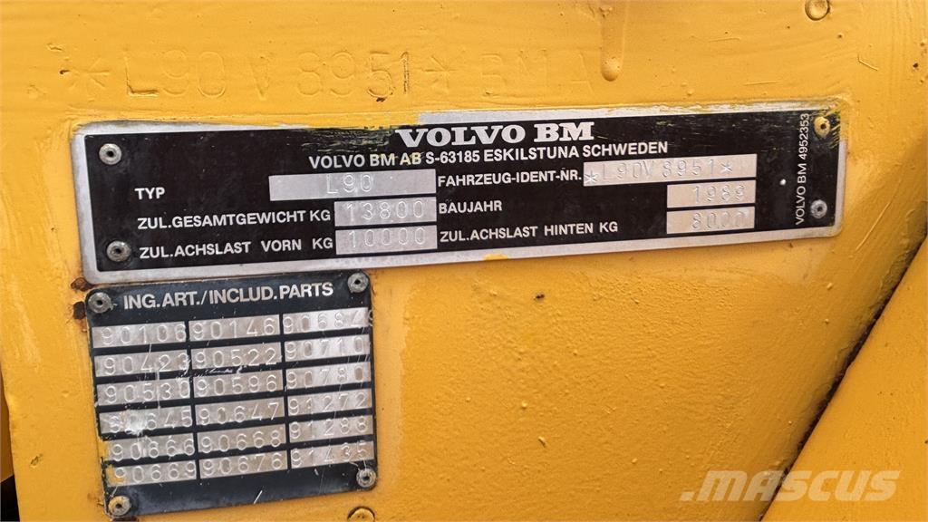 Volvo L90 LASTMASKIN 輪胎式裝載機