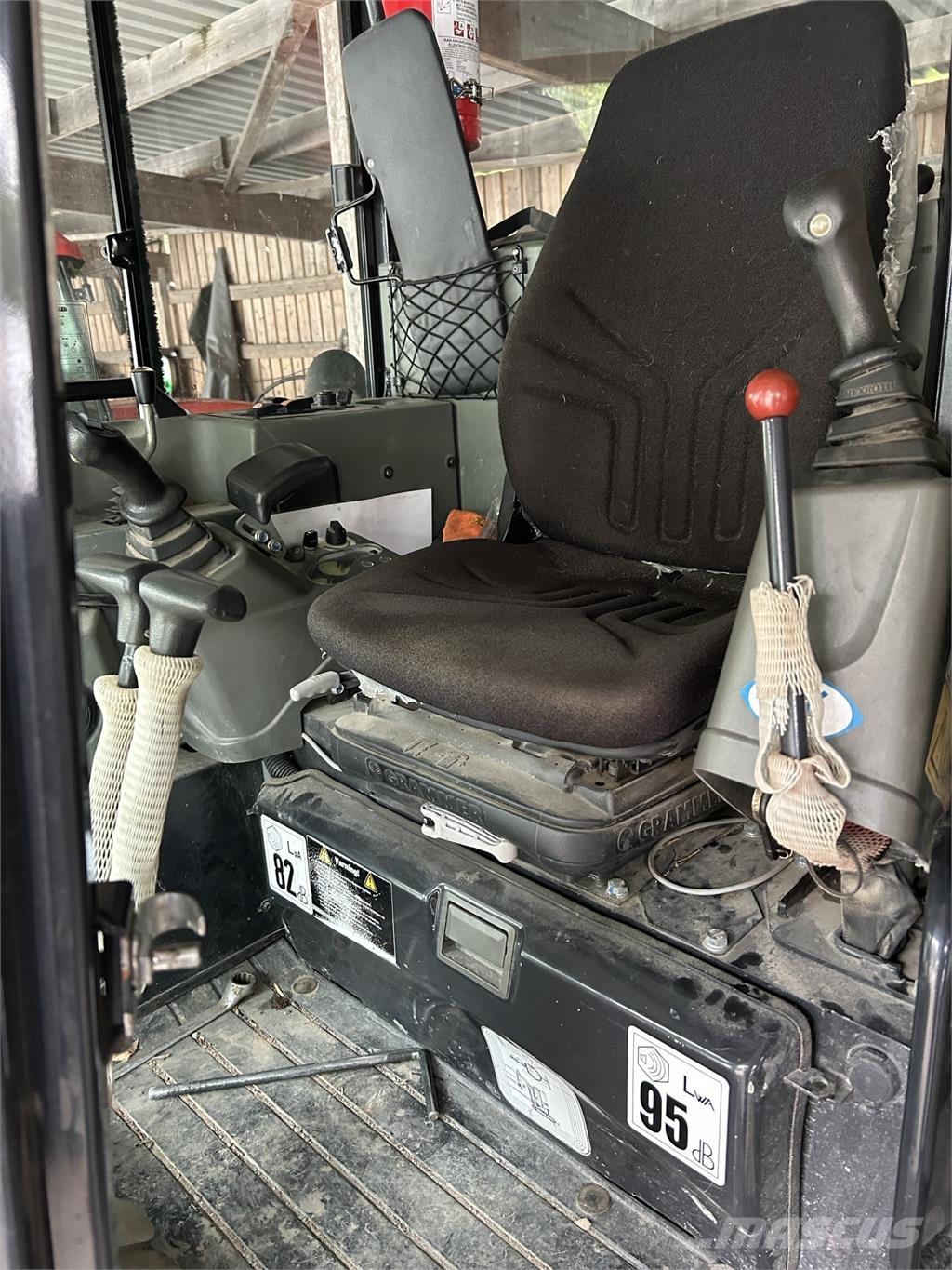 Yanmar VIO 38 GRÄVARE 輪胎式裝載機