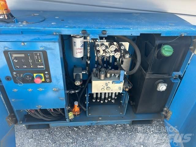 Genie GS3369 RT 剪式升降機