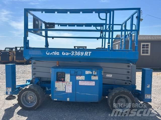 Genie GS3369 RT 剪式升降機