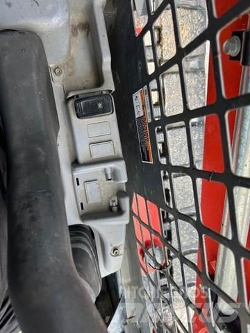 Kubota SVL65 滑移轉向裝載機