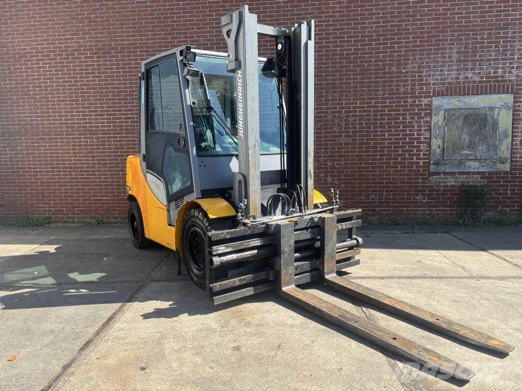 Jungheinrich DFG 545s 柴油卡車