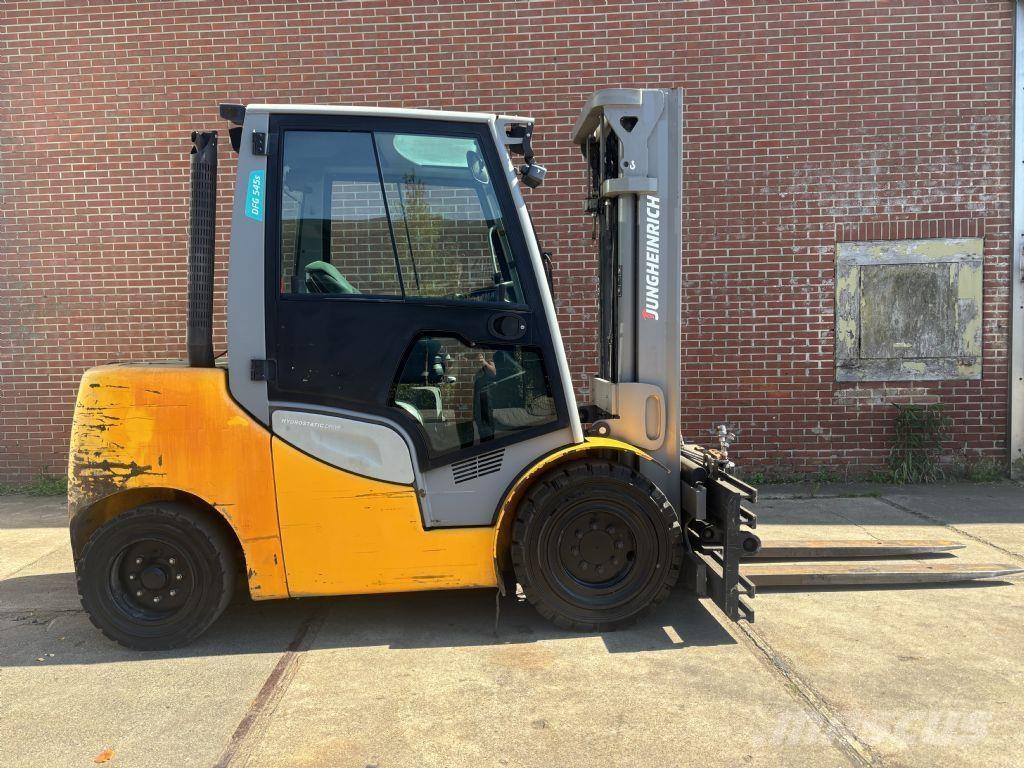 Jungheinrich DFG 545s 柴油卡車