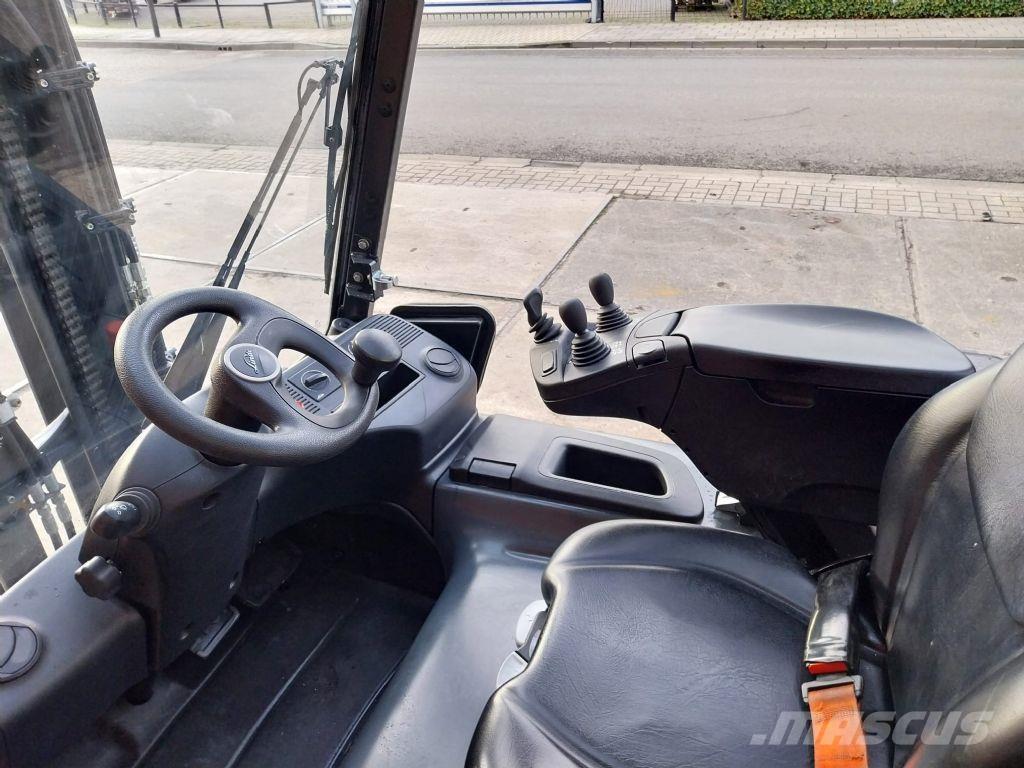 Linde E25-01 電動堆高機