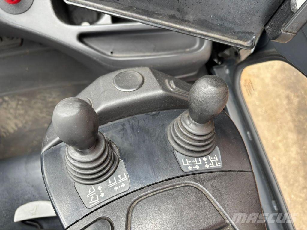 Linde E25HL-01/600 電動堆高機