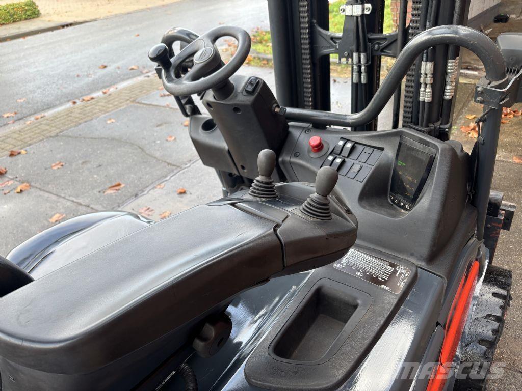 Linde E35RL-01 電動堆高機