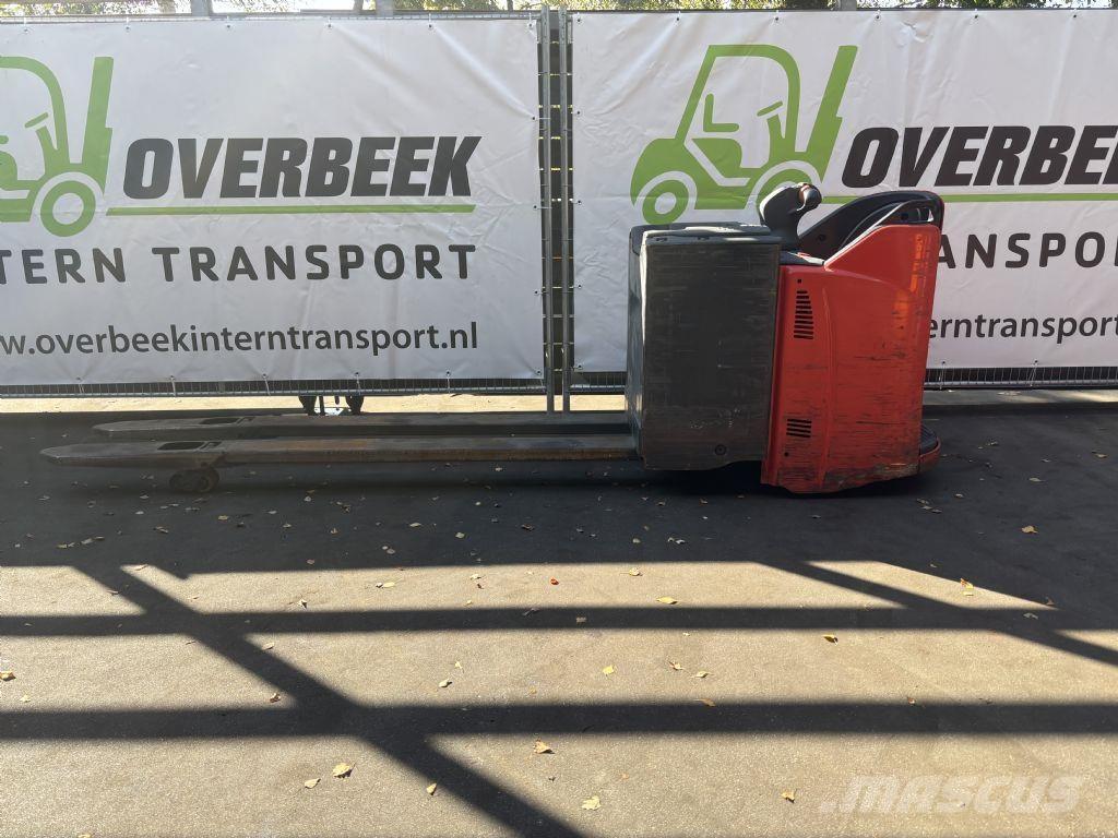 Linde T20 SP 自走式堆積機