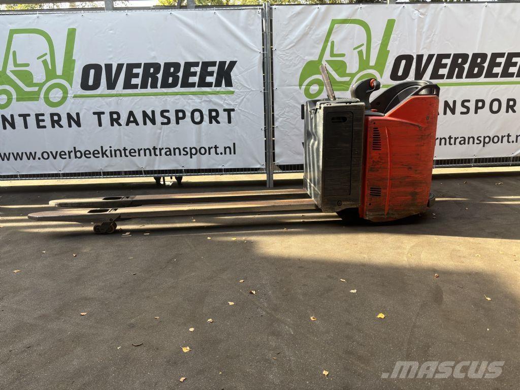 Linde T25SP-02 自走式堆積機