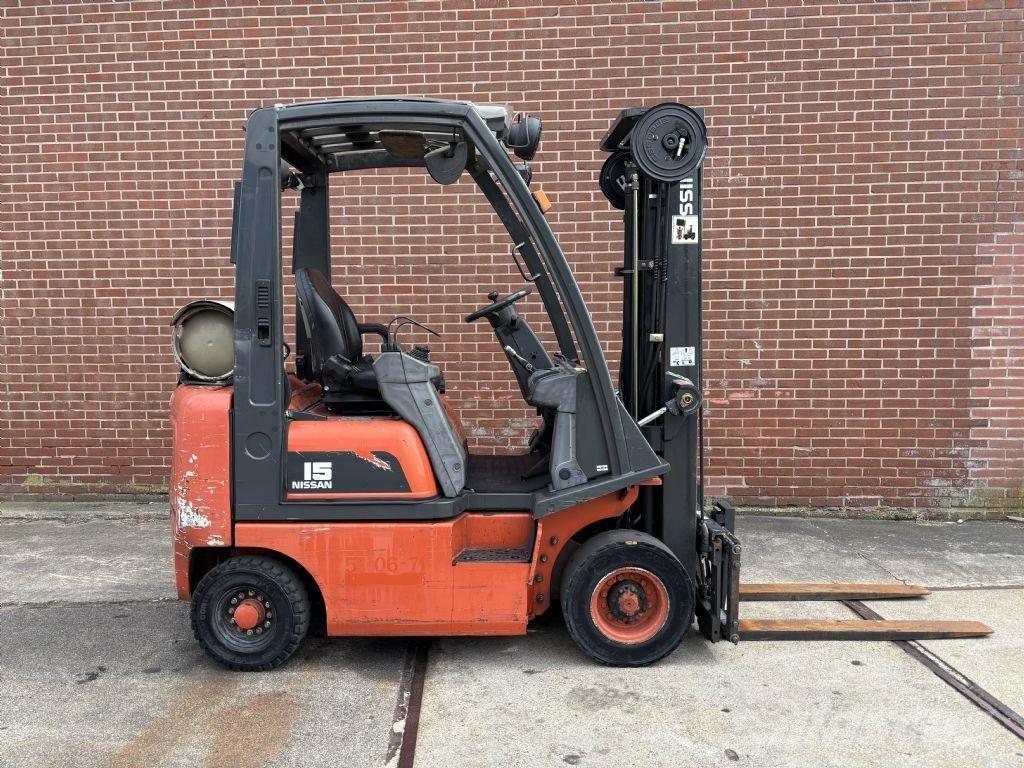 Nissan PD01A15PO 液化石油氣LPG卡車