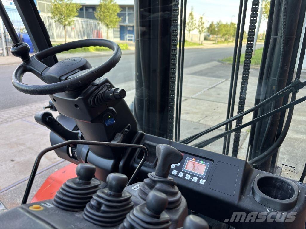 Toyota 8FBMT50 電動堆高機