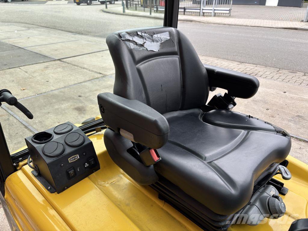 Yale ERP16VT 電動堆高機