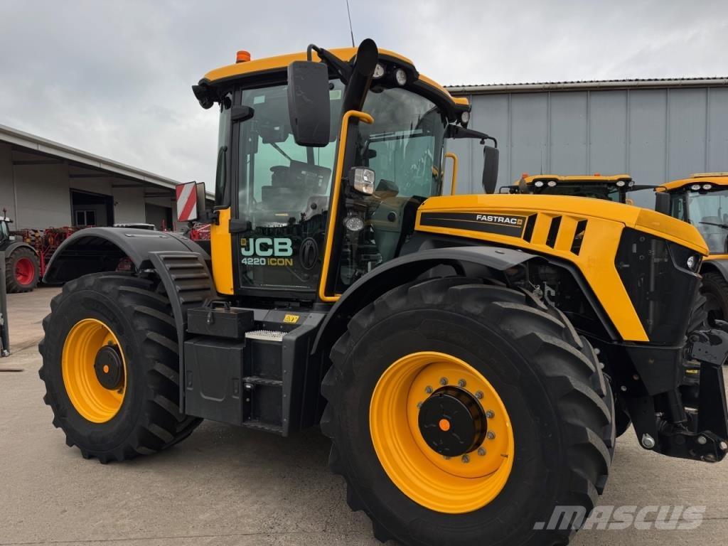 JCB 4220 iCON 曳引機