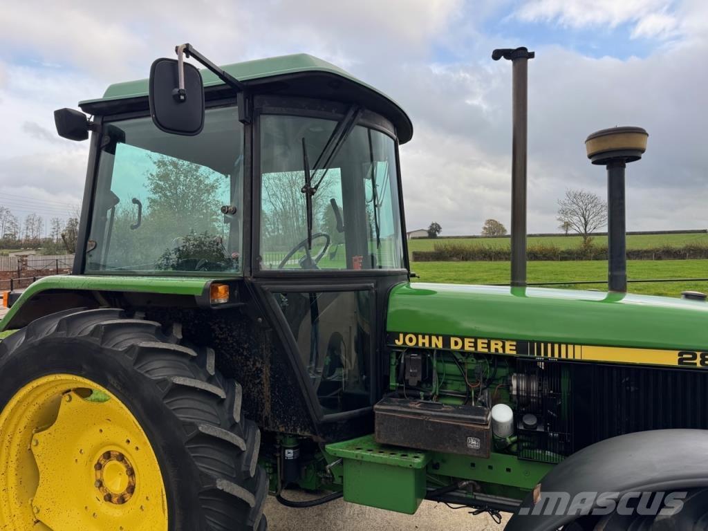 John Deere 2850 曳引機