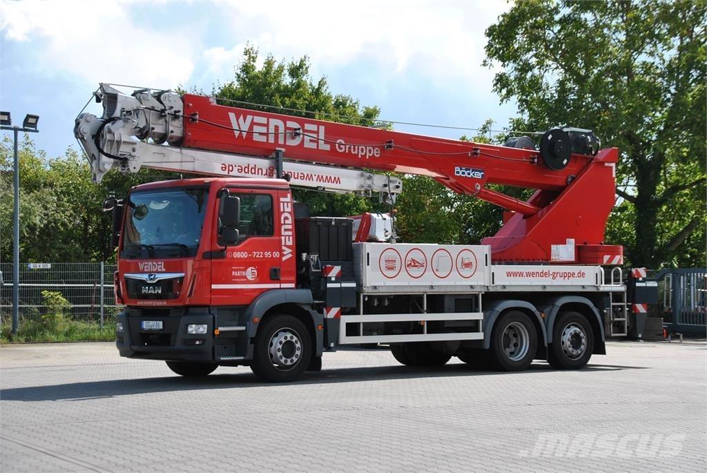 Böcker AK 46/6000 全路面起重機/吊車