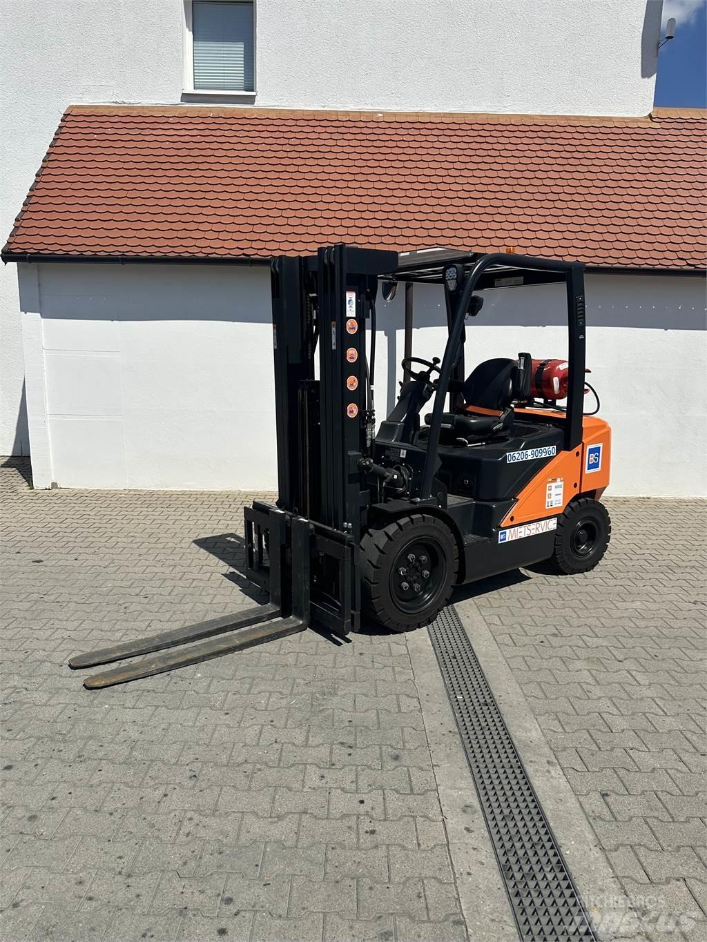 Doosan G30P-7 其他