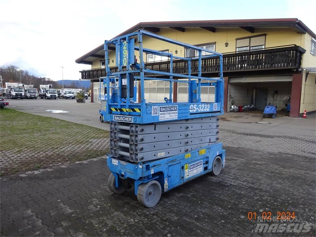 Genie GS 3232 剪式升降機