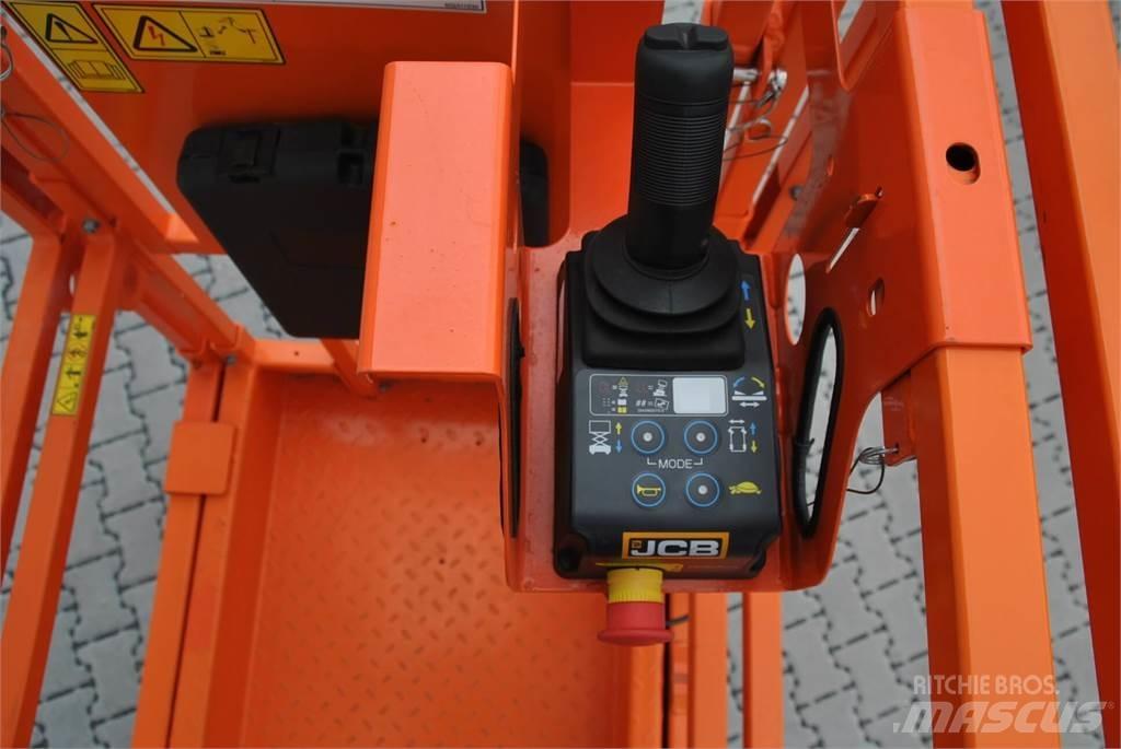 JCB S1530E 剪式升降機