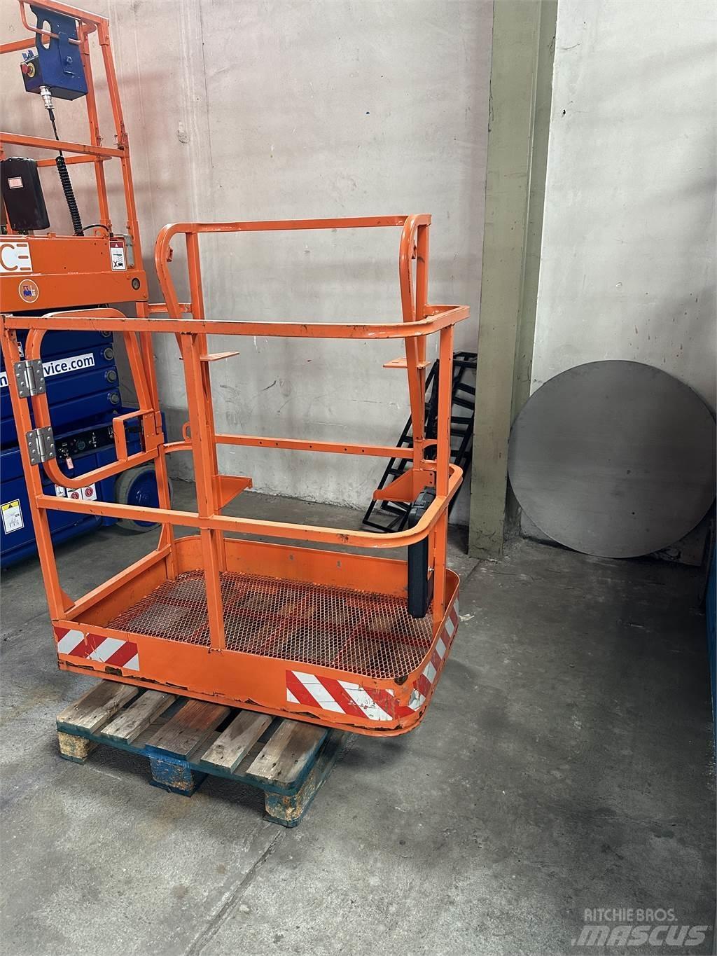 JLG 1001186387s 其他
