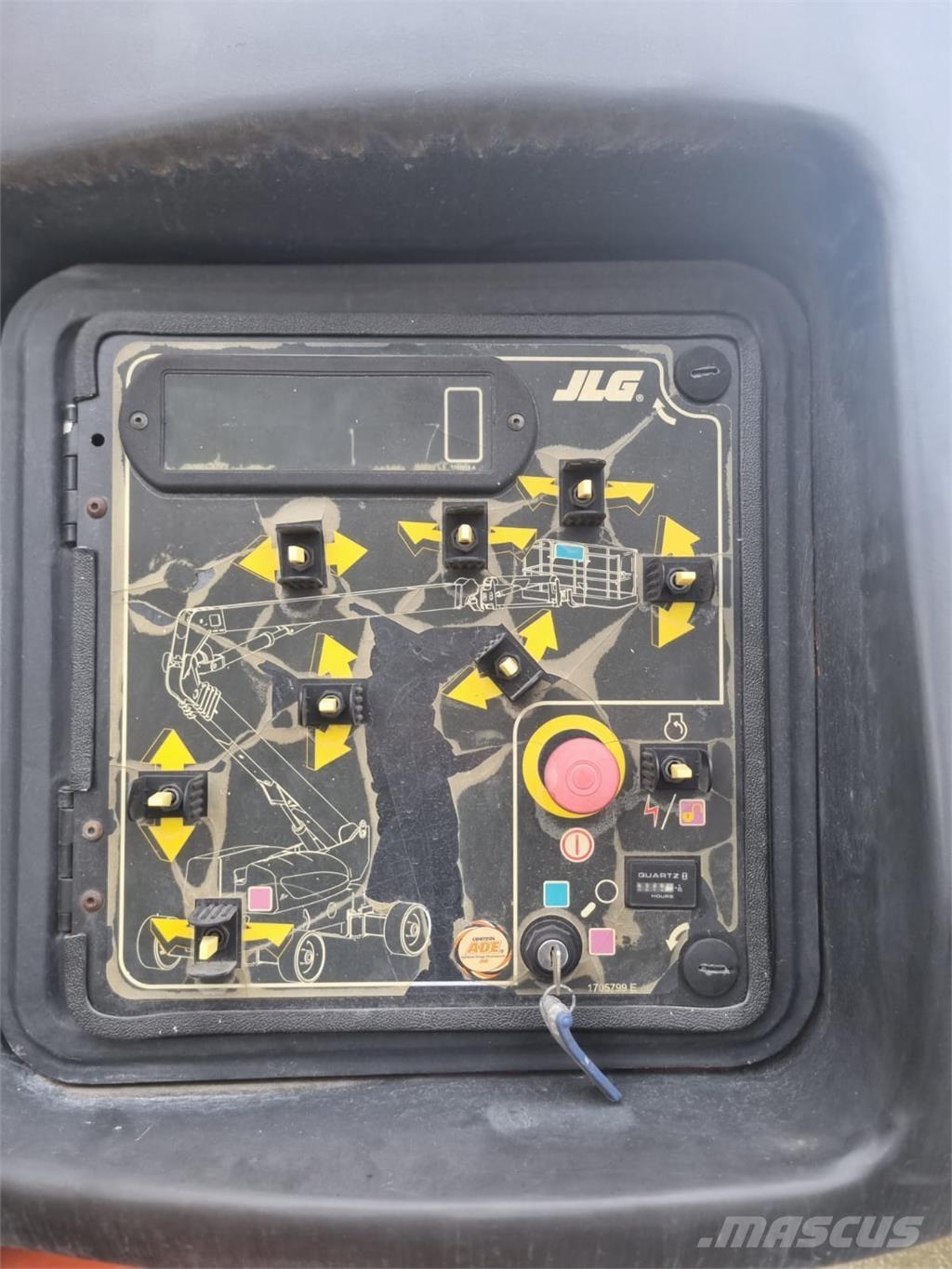 JLG 1250 AJP 曲臂高空作業車