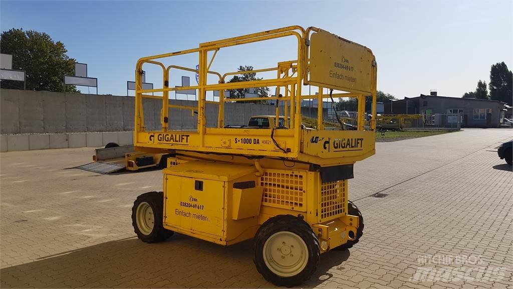 JLG 260 MRT-A 剪式升降機