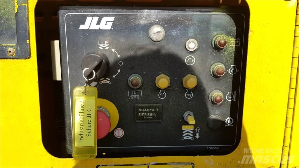 JLG 260 MRT-A 剪式升降機