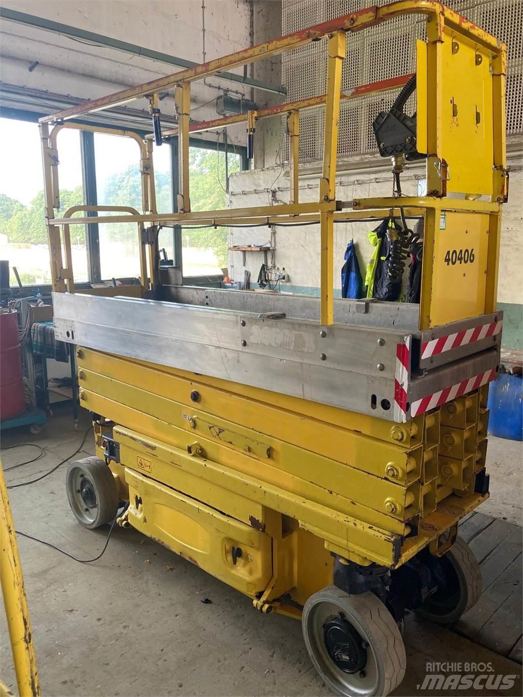 JLG 2630 ES 剪式升降機