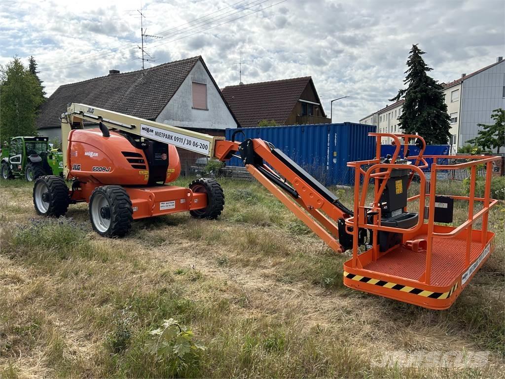 JLG 600AJ 曲臂高空作業車