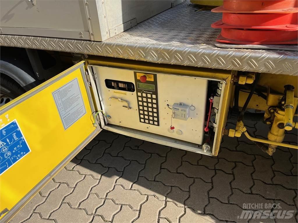 Ruthmann TB 220 卡車裝載高空作業車