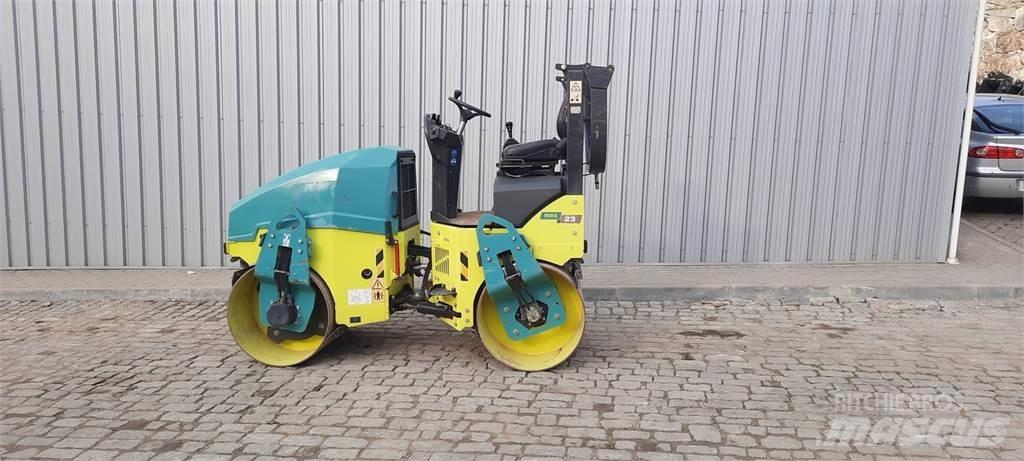 Ammann ARX23 雙輪滾壓機