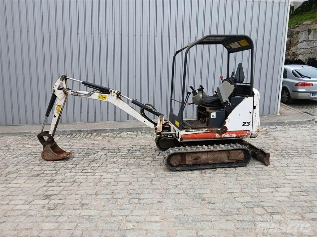 Bobcat 323 小型挖土機/掘鑿機<7t(小型挖掘機)