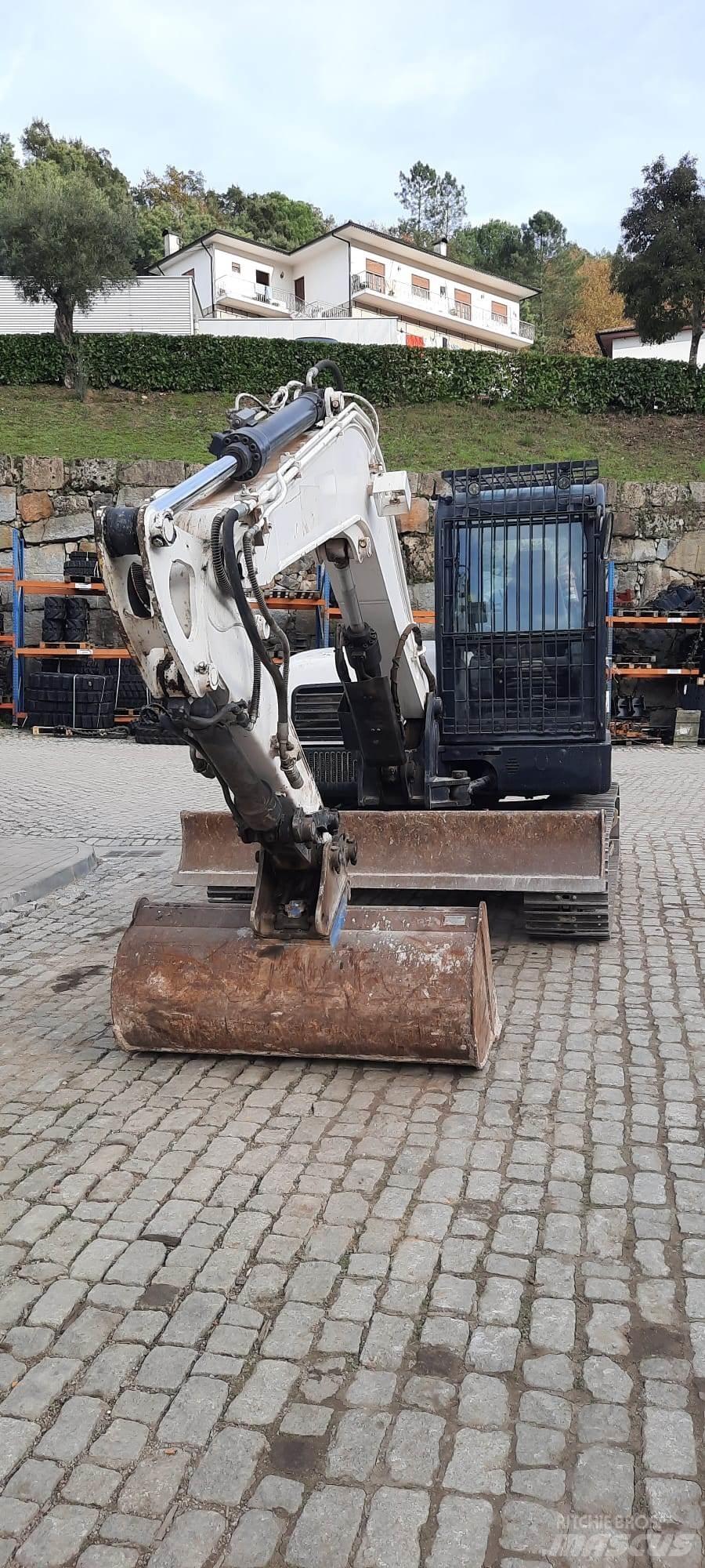 Bobcat E85 小型挖土機/掘鑿機<7t(小型挖掘機)