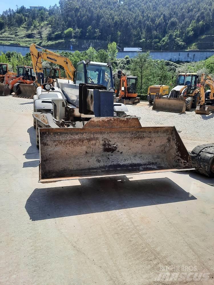 Bobcat T40-140 前伸式堆高機(叉車)