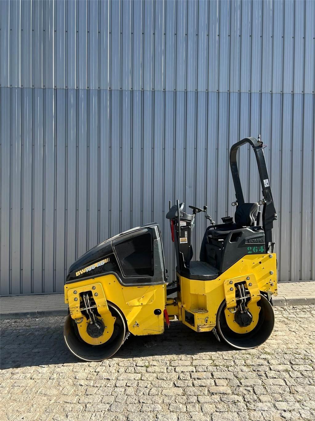Bomag BW100AD-5 雙輪滾壓機