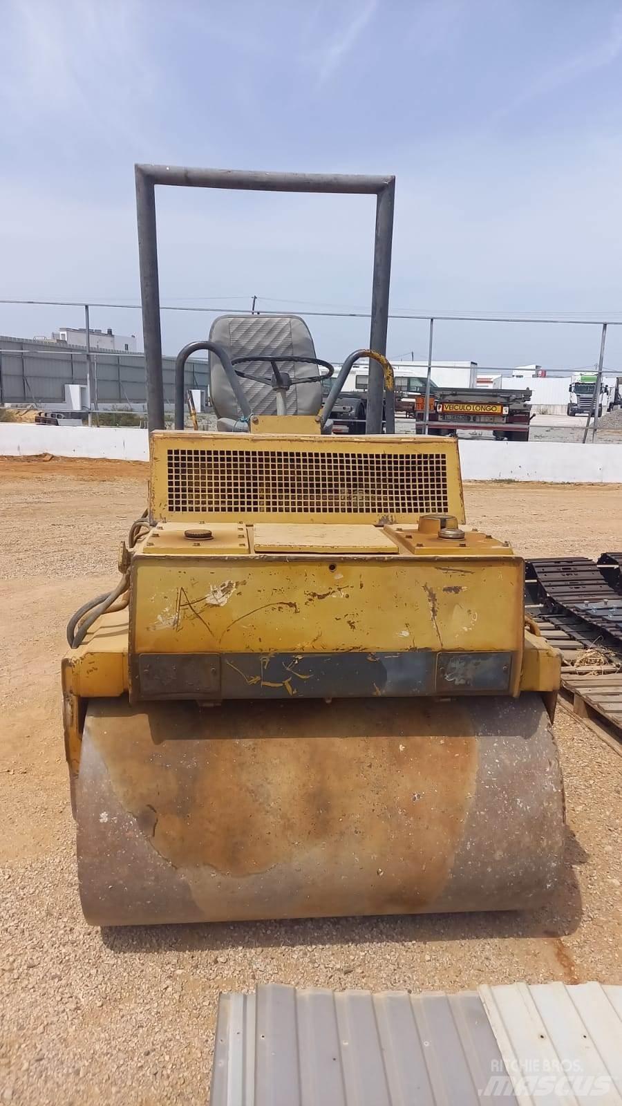 Bomag BW120AD 雙輪滾壓機