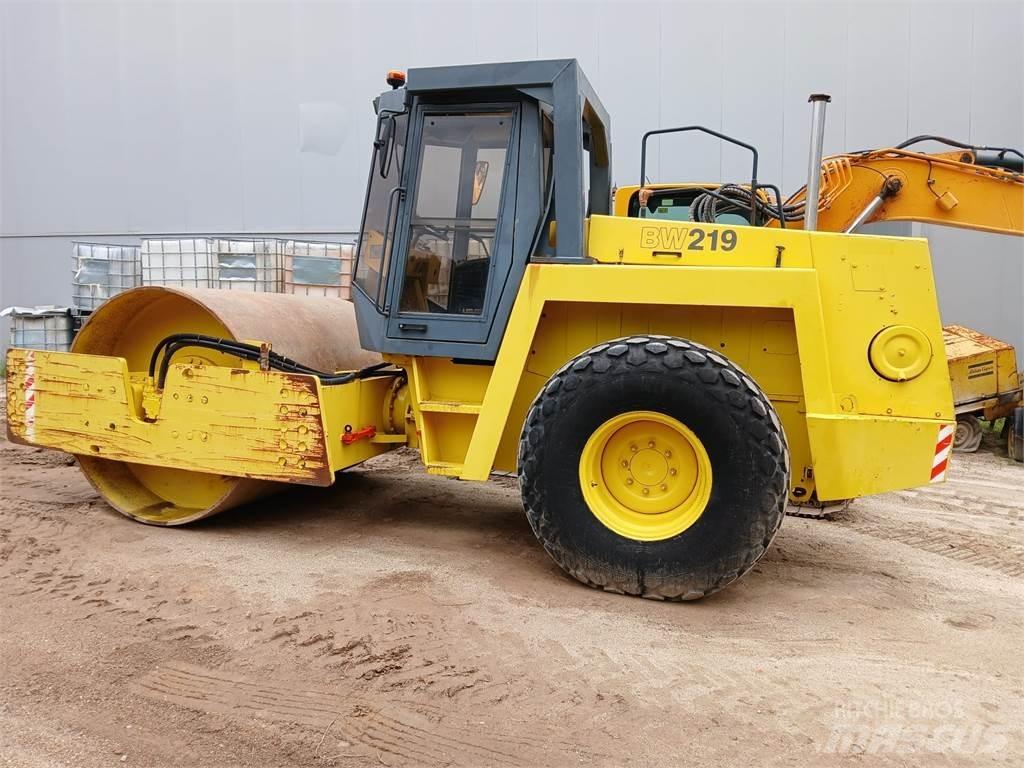 Bomag BW219D-2 雙輪滾壓機