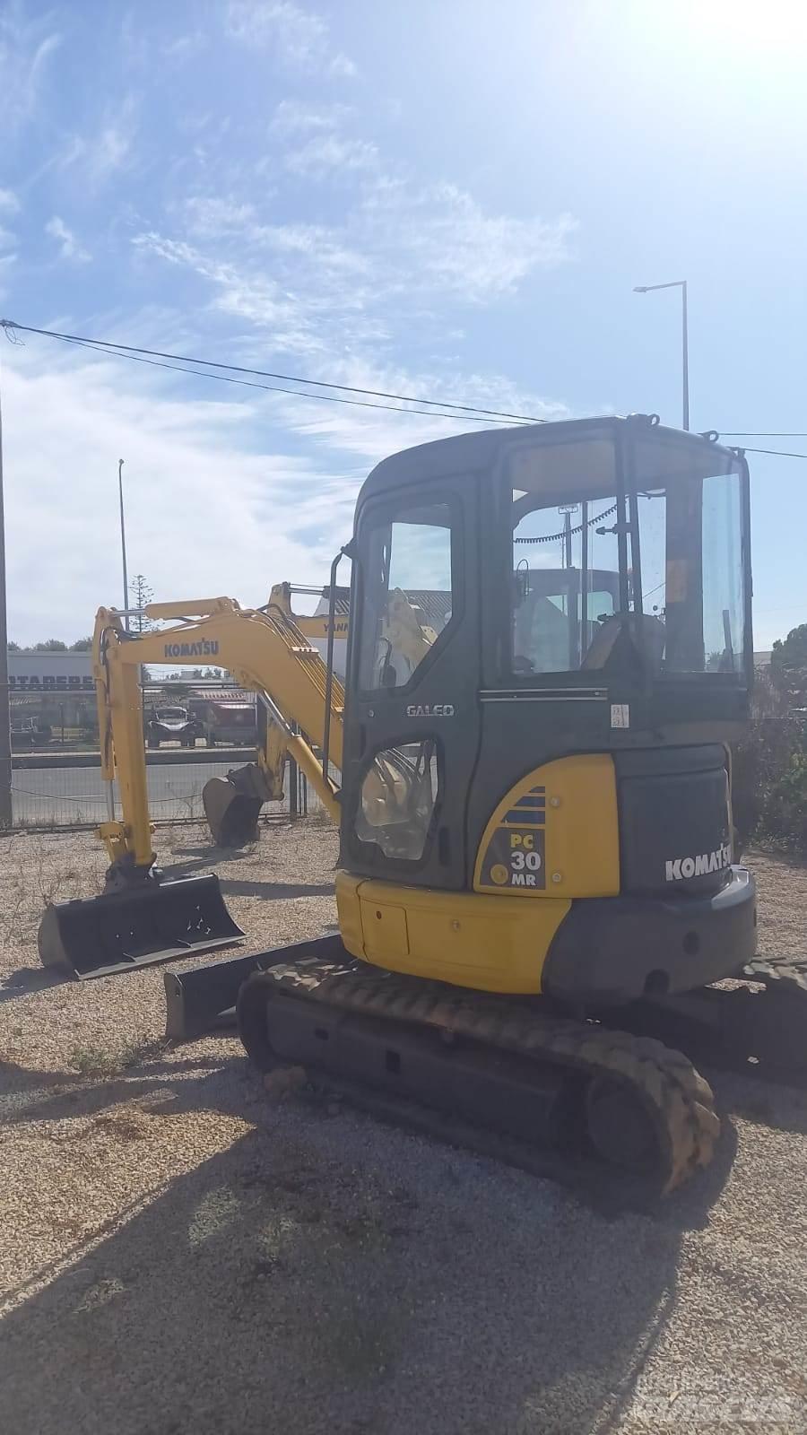Komatsu PC30MR-2 小型挖土機/掘鑿機<7t(小型挖掘機)