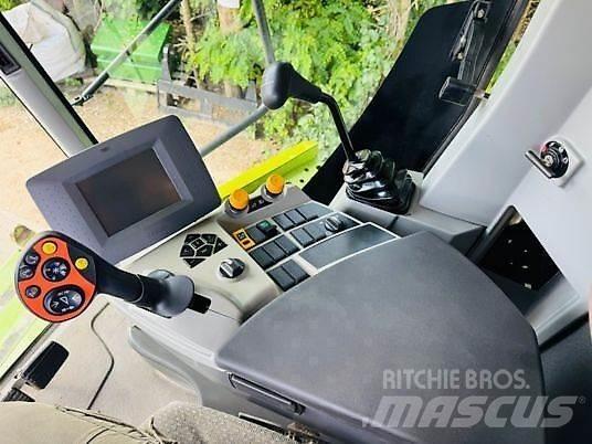 CLAAS Tucano 450 APS 聯合收穫機