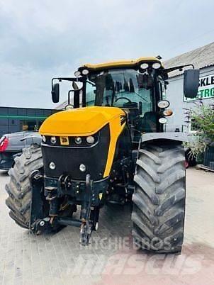 JCB FASTRAC 4220 曳引機