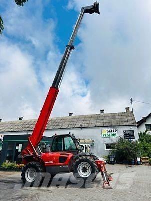 Manitou MT 1235S 伸縮臂操作車