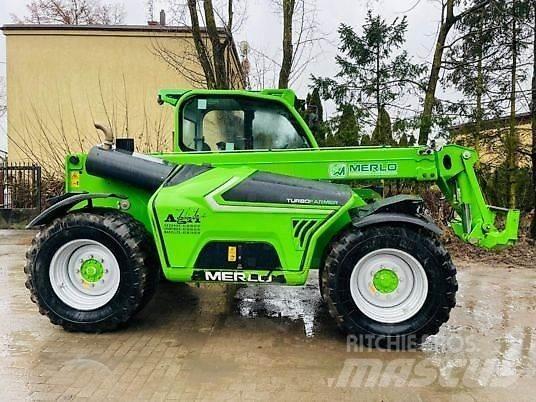 Merlo TF 42.7 156 伸縮臂操作車