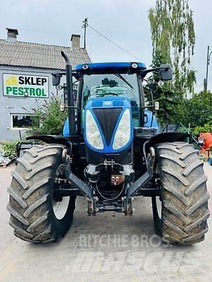 New Holland T7.210RC 曳引機